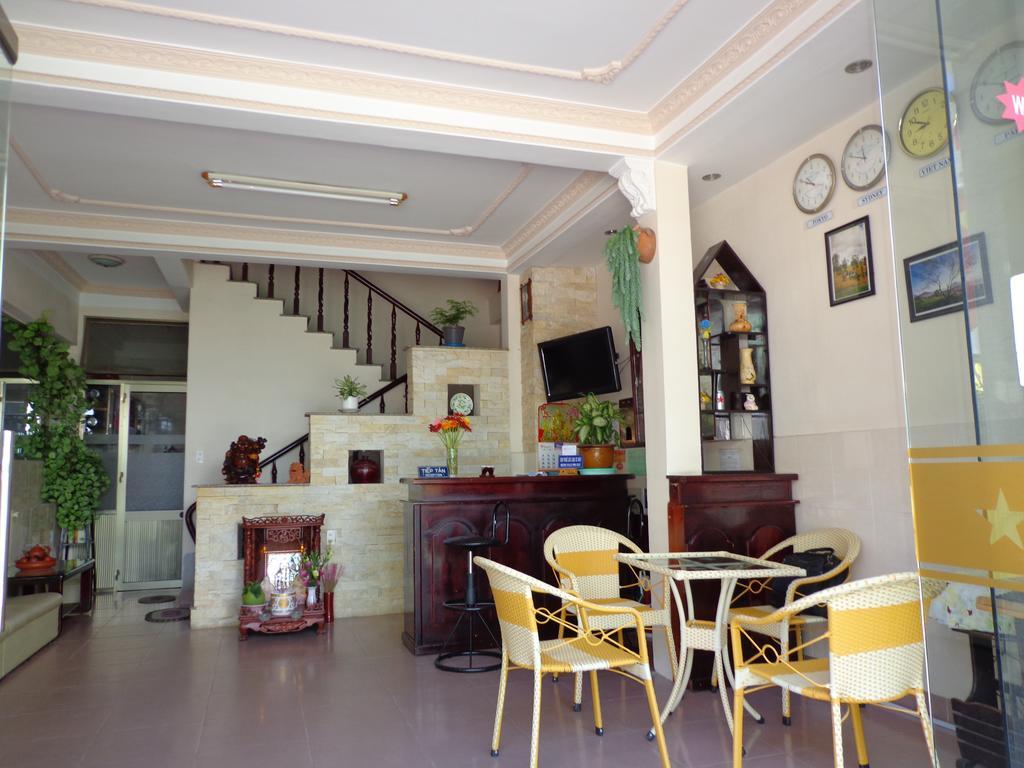 Phuong Tung Hotel Dalat Exterior foto
